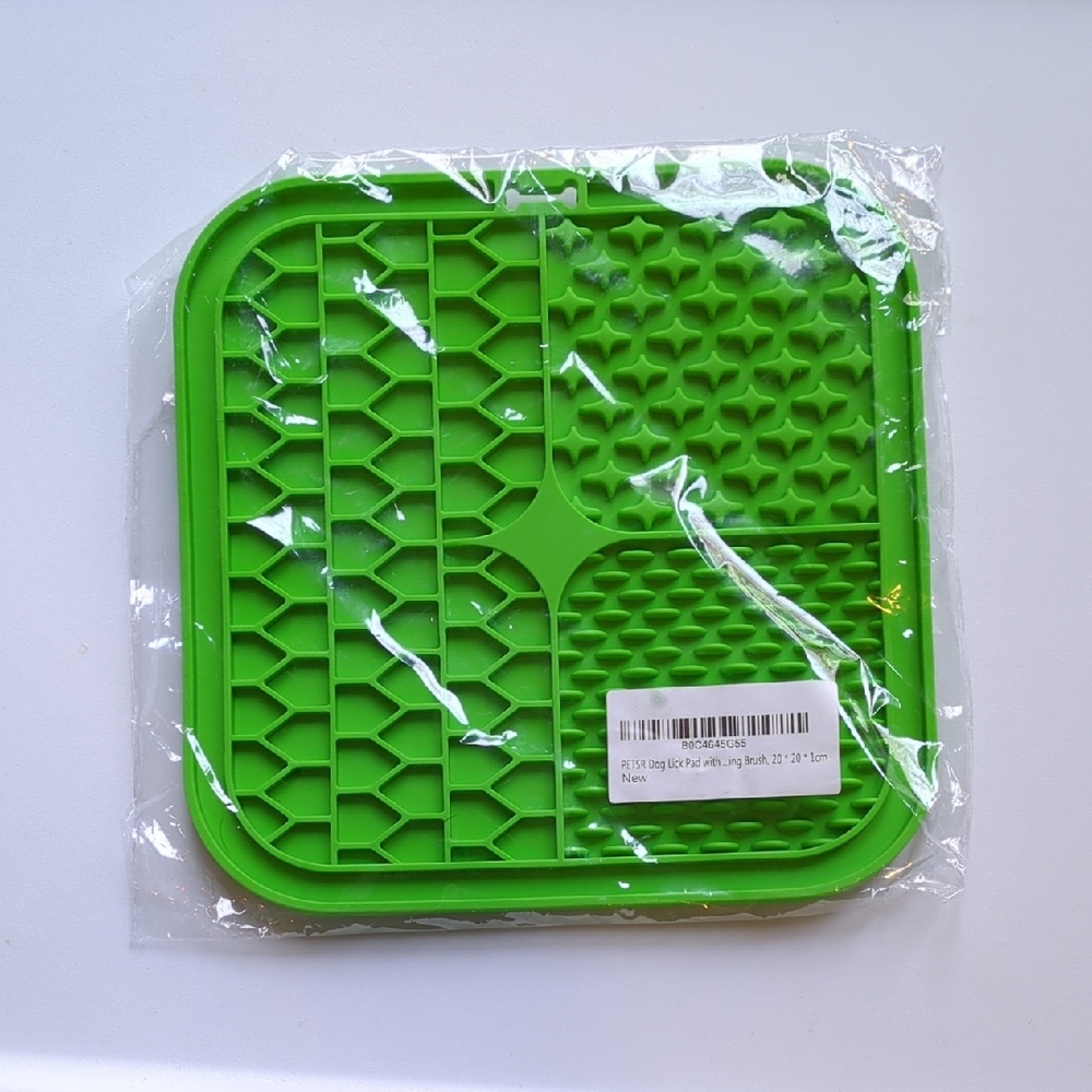 NEW Silicone Pet Lick Mat, Dog Toy Slow Feeder, Anxiety, Suction Cups, Textured